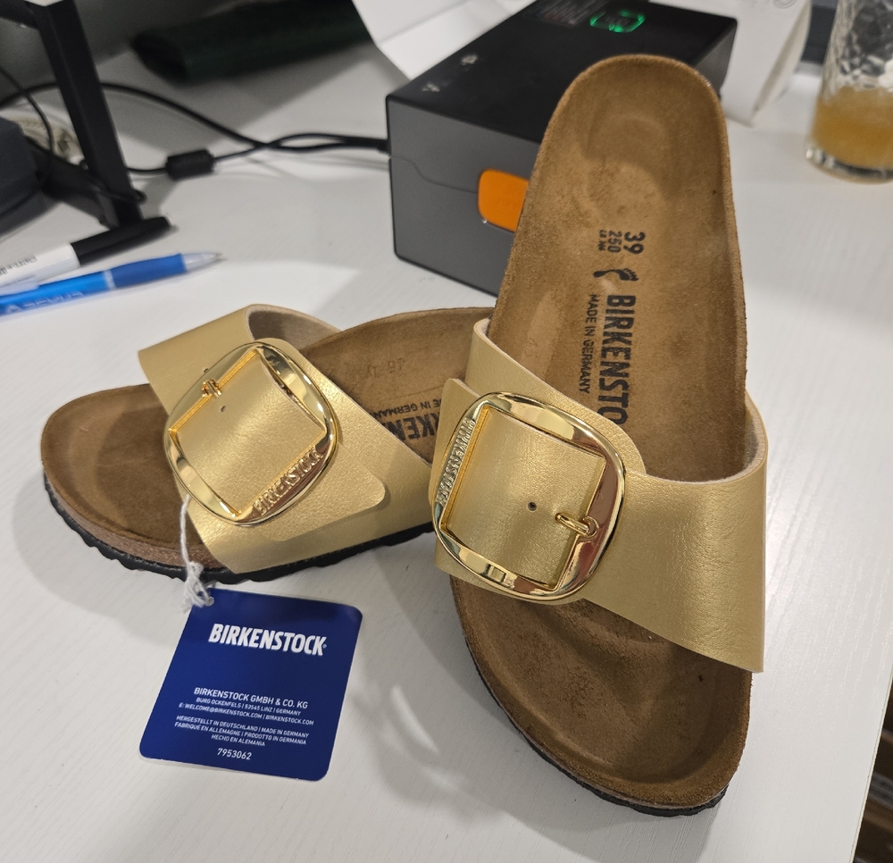 Birkenstock Sanals Gold Large Single-large Buckle Slide Madrid
